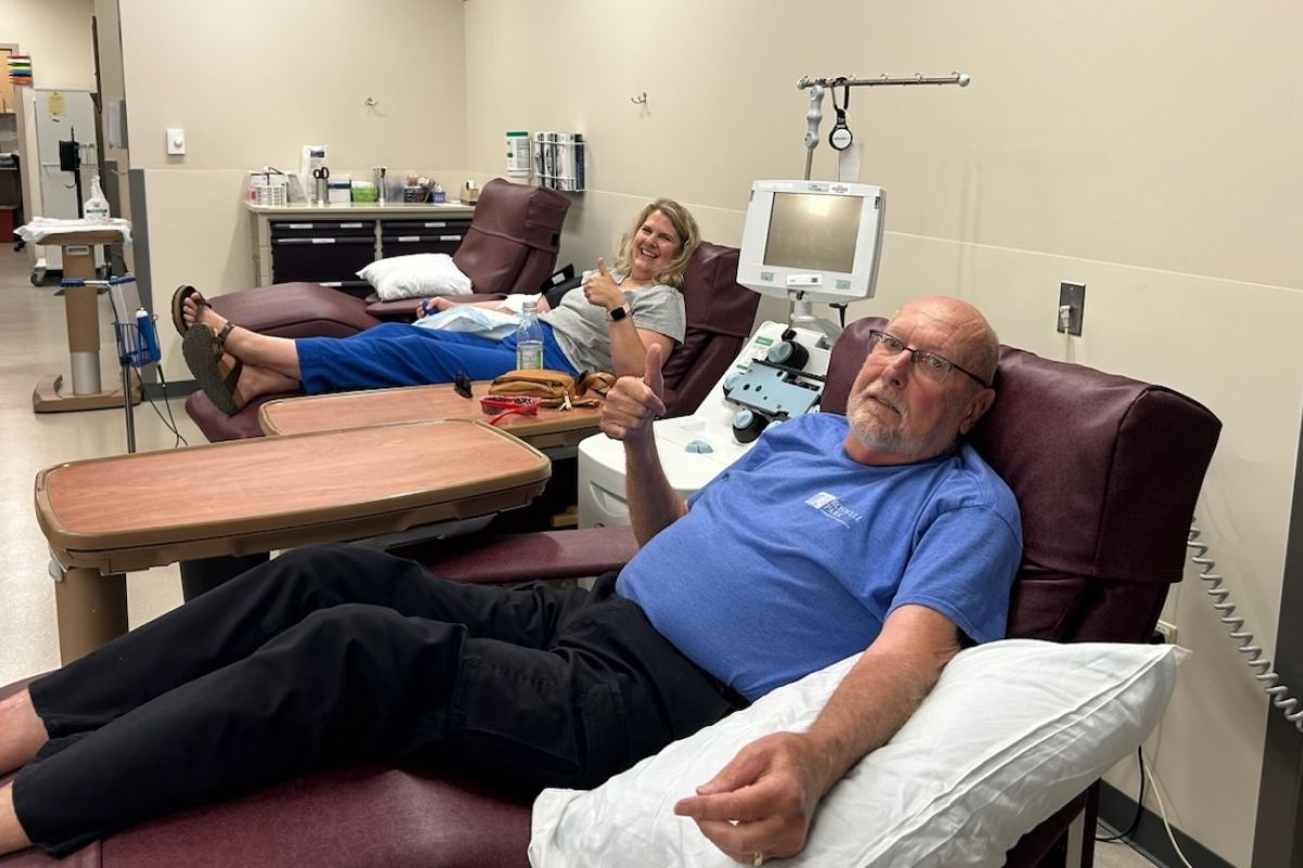 Father and daughter donate blood together at the Roswell Park Donor Center